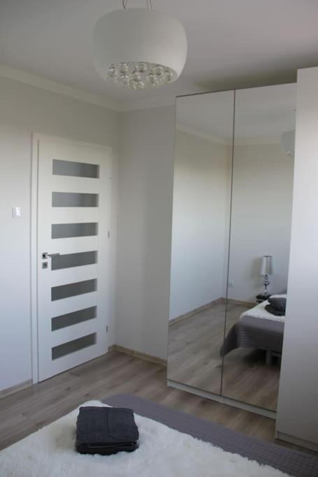 Uroczy, Jasny Apartament Oraz Bezplatny Parking! Cracóvia Exterior foto